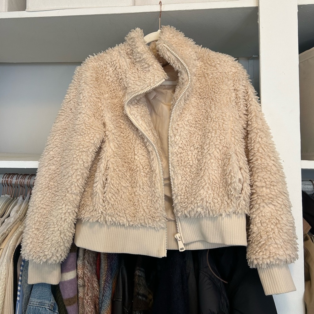 ZARA Cream Fuzzy Zip Up Jacket